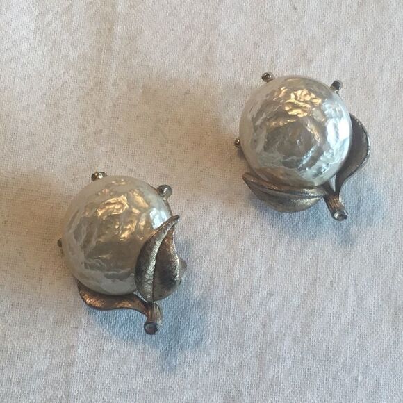 Vintage S. Coventry Earrings - Picture 1 of 4